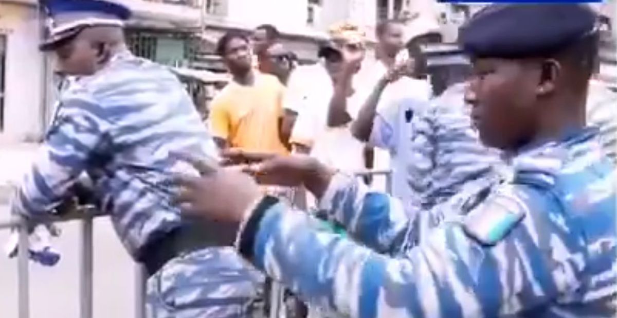 Scandal uriaș la Cupa Africii! Control revoltător făcut femeilor la intrarea pe stadioane » Imaginile care au provocat o întreagă polemică