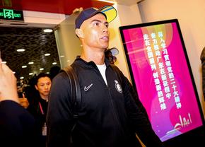 Nebunie în China! Fanii au luat cu asalt hotelul în care este cazat Cristiano Ronaldo după ultima decizie a clubului