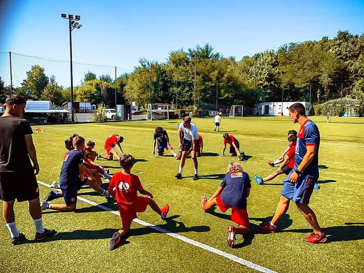 Școala de fotbal Nana Juniors