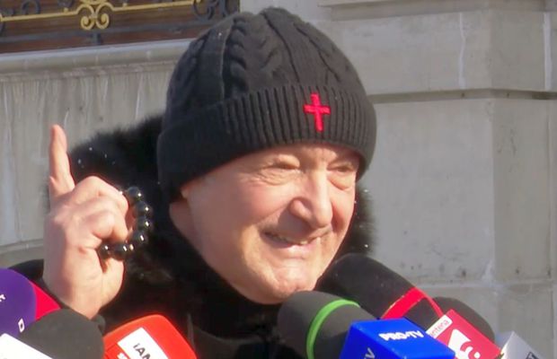 Gigi Becali declară 3 jucători de neatins la FCSB: „Uite cum atinge mingea! Parcă întinde unt pe pâinea prăjită”
