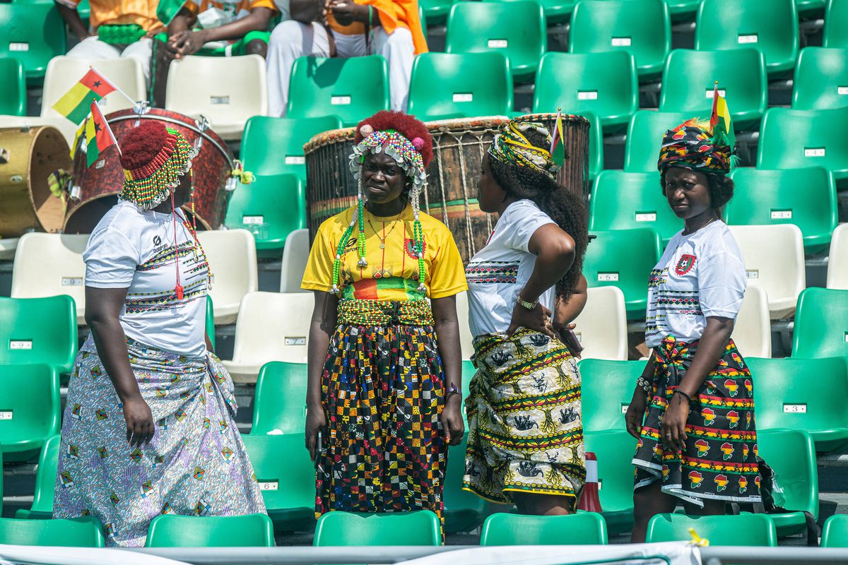 Scandal uriaș la Cupa Africii! Control revoltător făcut femeilor la intrarea pe stadioane » Imaginile care au provocat o întreagă polemică