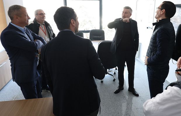 Edi Iordănescu a „fugit” de Răzvan Burleanu și s-a mutat în casă nouă