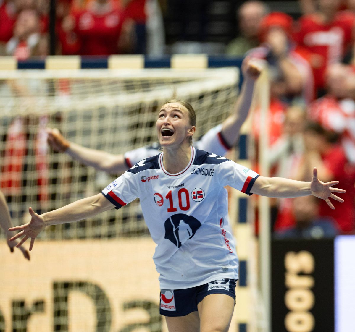 De nicăieri! Una dintre cele mai bune handbaliste din lume se retrage la 32 de ani: „Am obosit. Vreau să fiu aproape de iubitul meu și de familie”