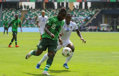 Prime consistente pentru naționala care face senzație la Cupa Africii și la care joacă și doi fotbaliști legitimați în România