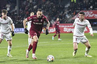 Telenovelă fără sfârșit în cazul lui Vasile Mogoș » Plimbat între rivalele din play-off, a luat decizia