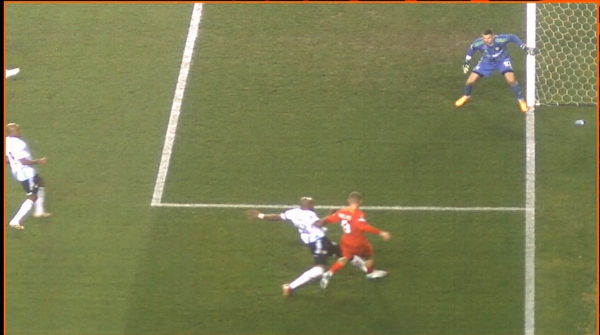 Penalty anulat de VAR în Qarabag - FCSB