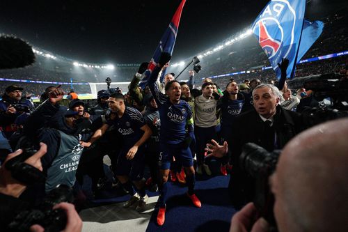PSG - Manchester City, scor 4-2, a fost cel mai tare meci de ieri din Liga Campionilor, iar L'Equipe și The Sun, două dintre cele mai importante publicații de sport din Franța, respectiv Anglia, au oferit titluri pe măsură.