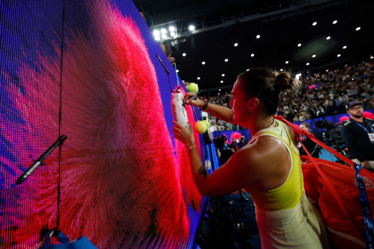 Momentul privat dintre Sabalenka și Badosa, surprins pe holurile de la Australian Open: „Asta mi-a spus”