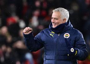 Mourinho l-a confundat pe antrenorul lui Lyon cu fizioterapeutul echipei » Moment hilar în Europa League
