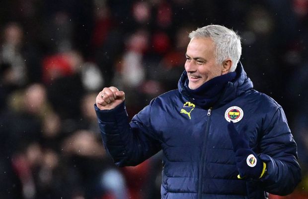 Mourinho l-a confundat pe antrenorul lui Lyon cu fizioterapeutul echipei » Moment hilar în Europa League