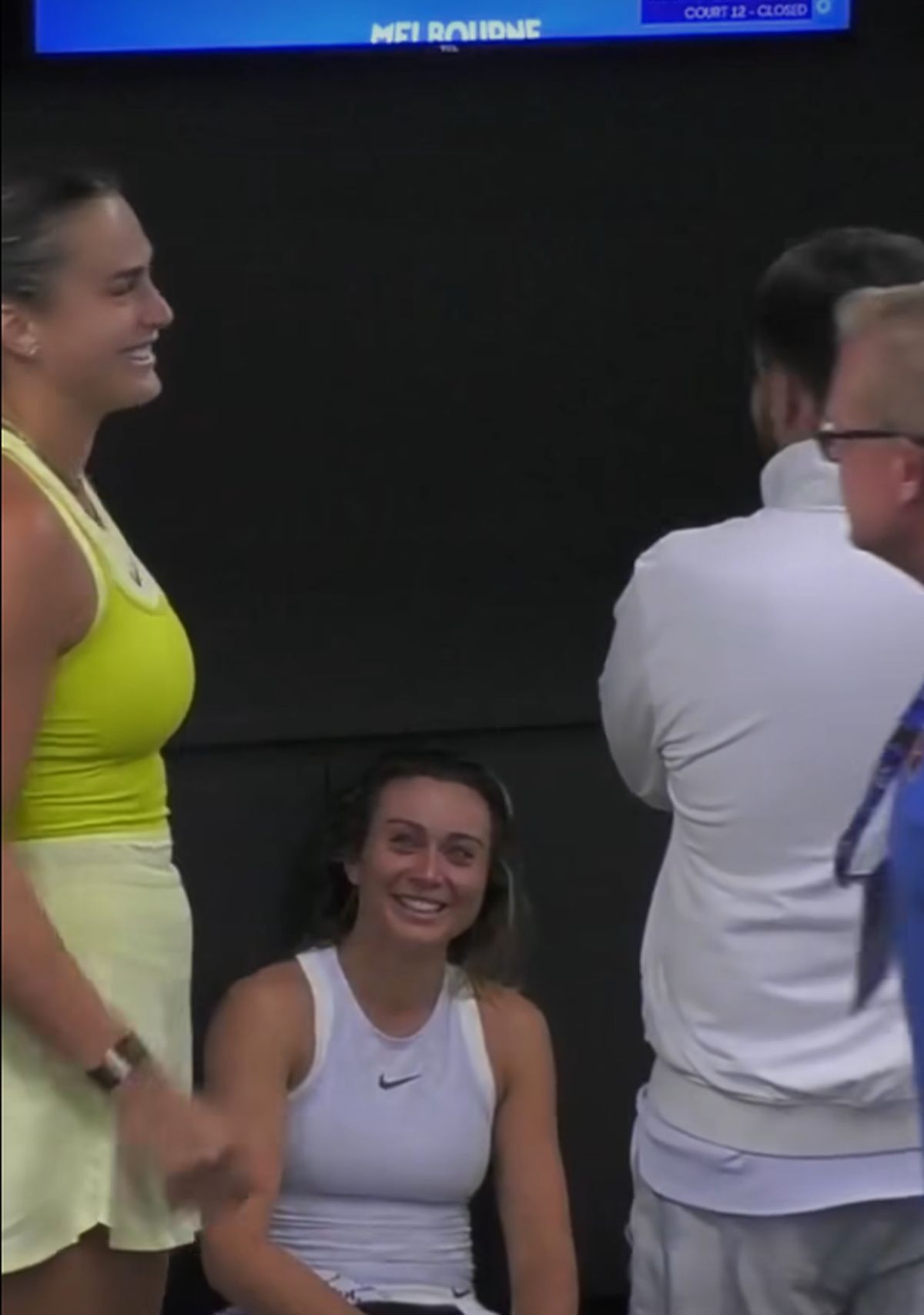 Momentul privat dintre Sabalenka și Badosa, surprins pe holurile de la Australian Open: „Asta mi-a spus”