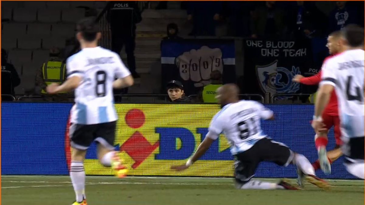 Penalty anulat de VAR în Qarabag - FCSB