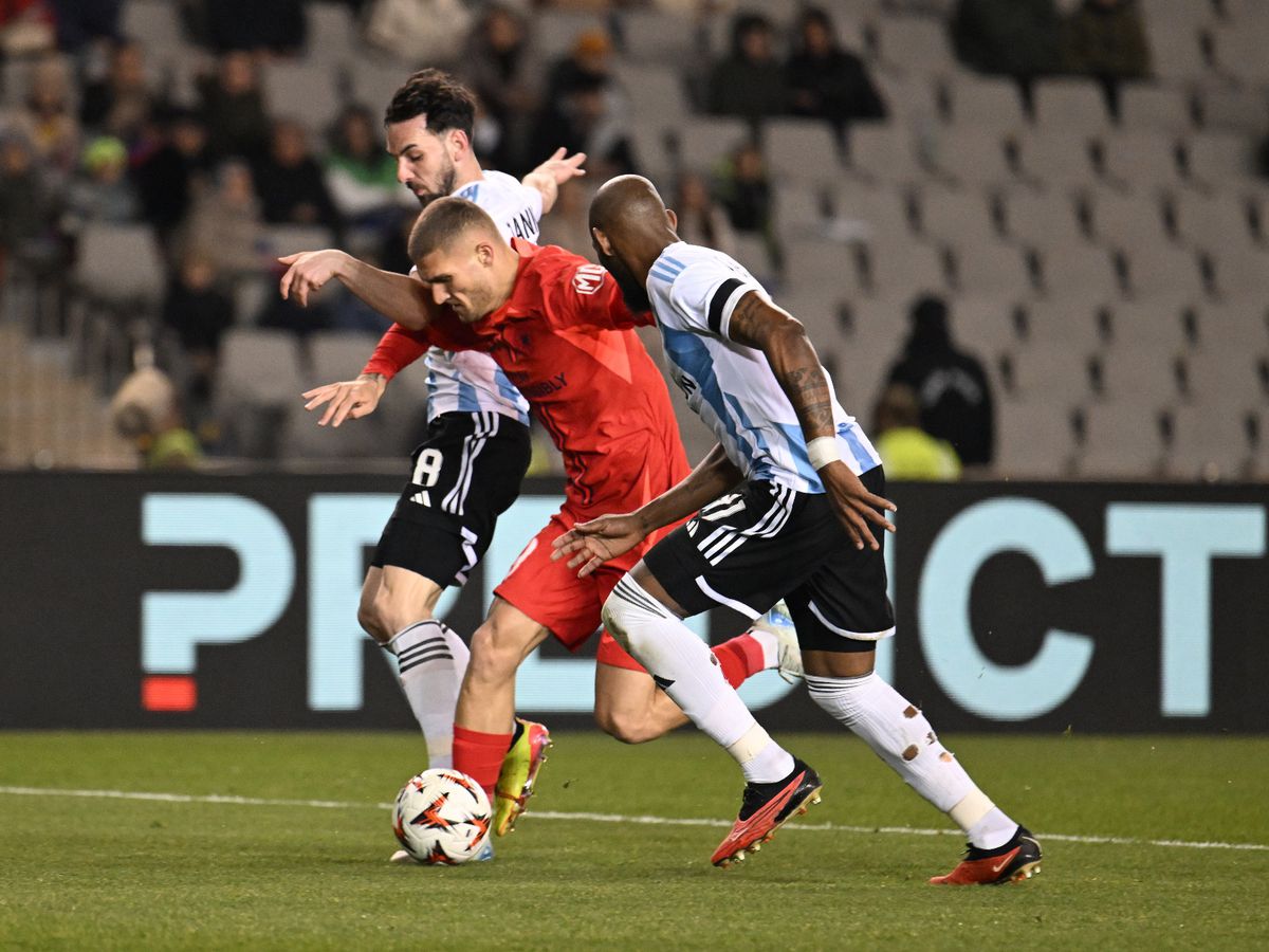 Qarabag - FCSB 2-3. Dumitru Dragomir, uimit de jucătorul campioanei: „Excepțional ce a putut să facă în minutul 90+5!”