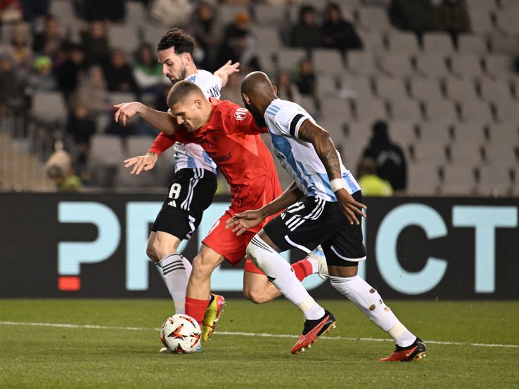 Qarabag - FCSB // FOTO: Răzvan Păsărică / sportpictures.eu