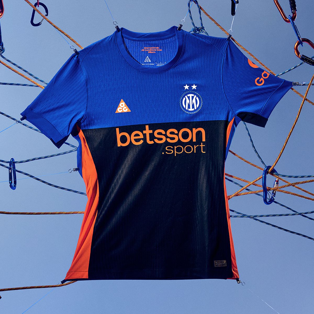 Inter folosește al 4-lea echipament la meciul cu Pisa