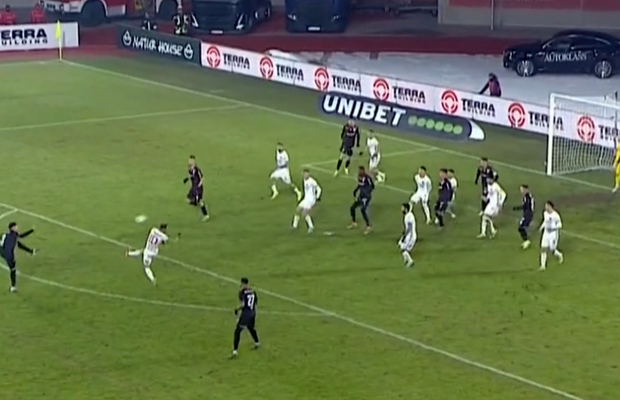 Voleu superb reușit de Opruț în Hermannstadt - Dinamo! A recidivat după doar 9 minute la Sibiu cu altă „ghiulea” de locul 1 în Superligă