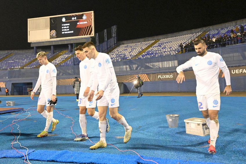Risto Radunovic (al doilea de la stânga la dreapta), în Dinamo Zagreb - FCSB // FOTO: Sport Pictures