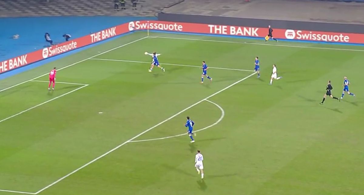 Penalty-ul cerut de Daniel Bîrligea în Dinamo Zagreb - FCSB