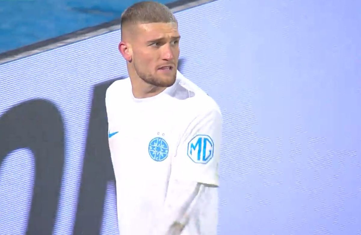 Bîrligea, criză de nervi după schimbare: a luat panoul la șuturi