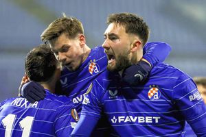 Ce scriu croații despre FCSB, după lecția de fotbal oferită de Dinamo Zagreb: „Viitorul nu ridică semne de întrebare”