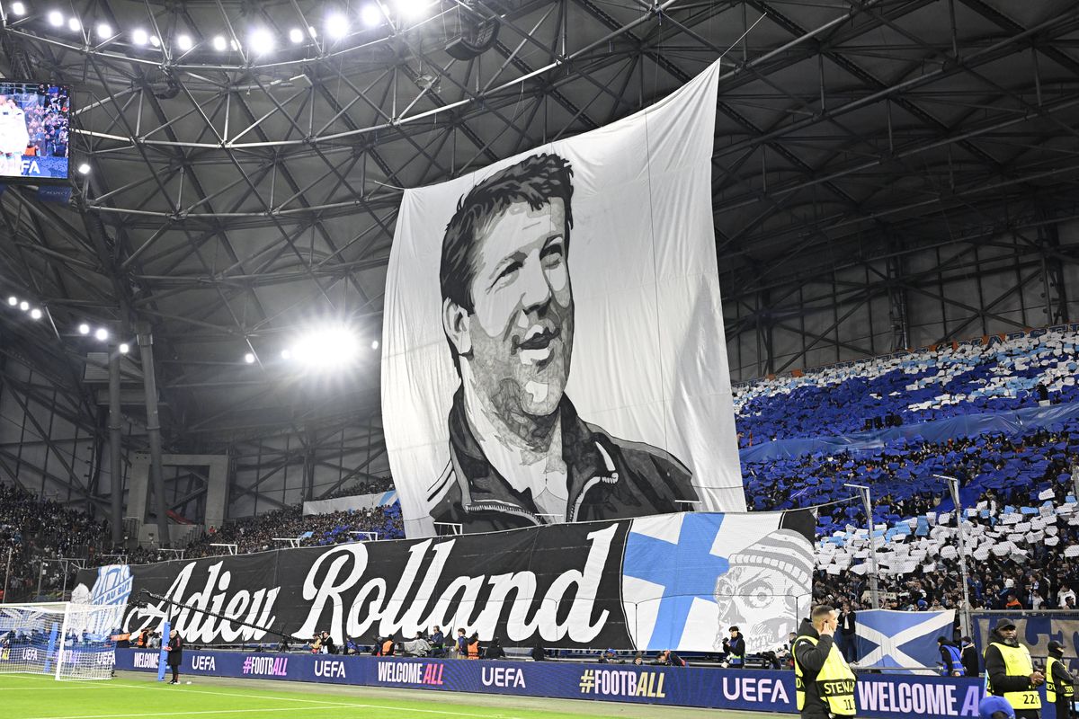 Orașul în care echipa de fotbal dictează ritmul vieții: „E totul sau nimic! Stadionul te face să zbori”