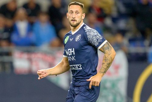 Zoard Nagy, în tricoul Akademiei Puskas // sursă foto: Instagram @ puskasakademia