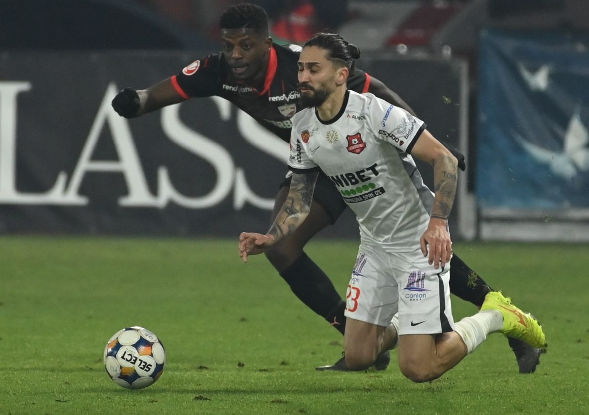 Dinamo e lider în Superligă » Ce n-a văzut Sibiul: „Ghiulelele” lui Opruț au spart zidul lui Dorinel Munteanu!