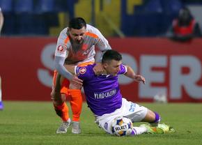 FC Argeș se impune contra celor de la Metaloglobus și suflă în ceafă granzilor din Superligă: partidă cu o eliminare și un gol de pus în ramă