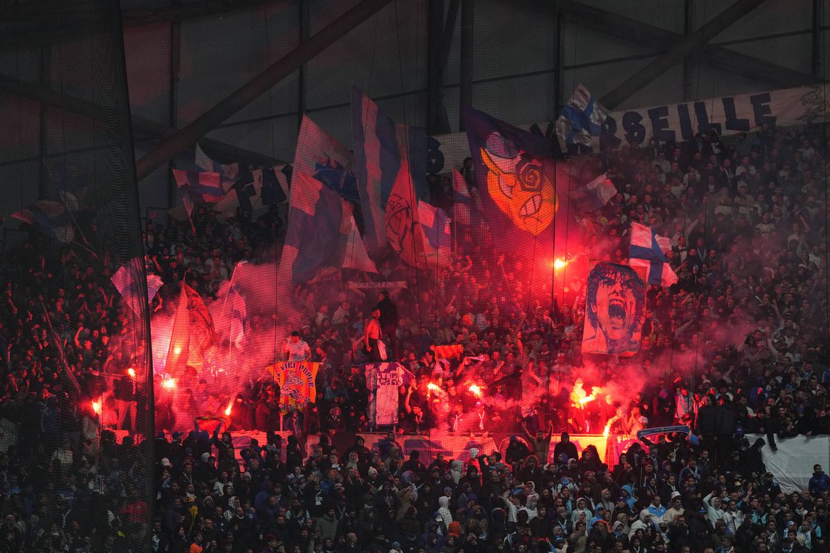 Orașul în care echipa de fotbal dictează ritmul vieții: „E totul sau nimic! Stadionul te face să zbori”