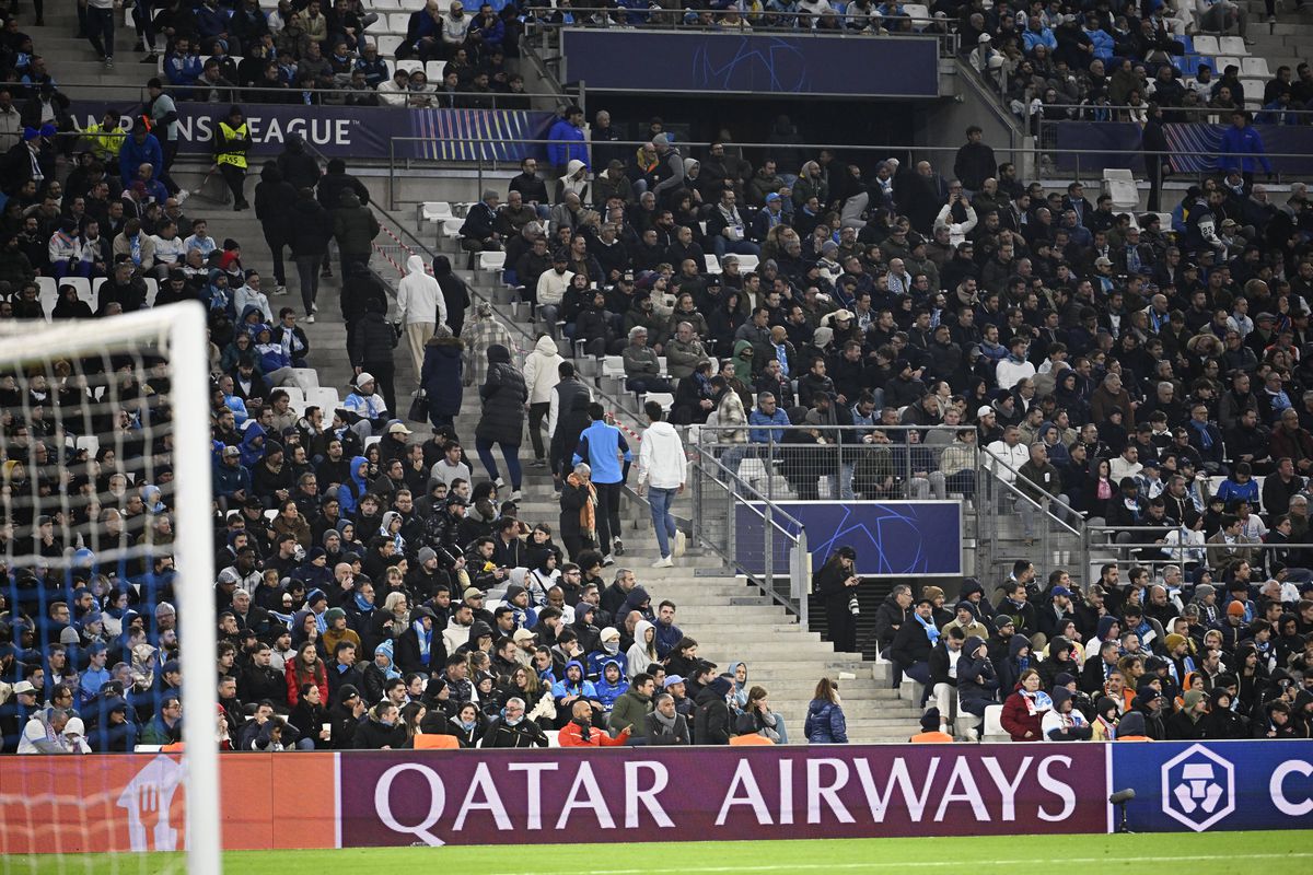 Orașul în care echipa de fotbal dictează ritmul vieții: „E totul sau nimic! Stadionul te face să zbori”