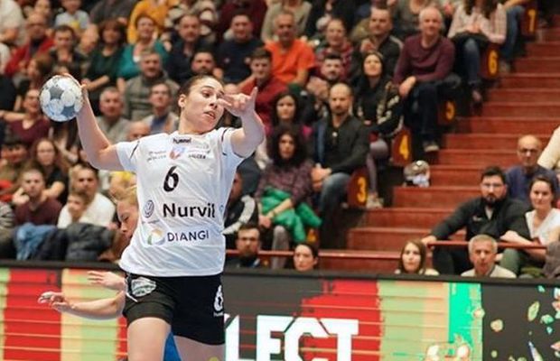 Krim Ljubljana - SCM Rm. Vâlcea 28-28 // Asma Elghaoui face haz de necaz: „Eu vin din Africa, de mine nu se prinde virusul!”