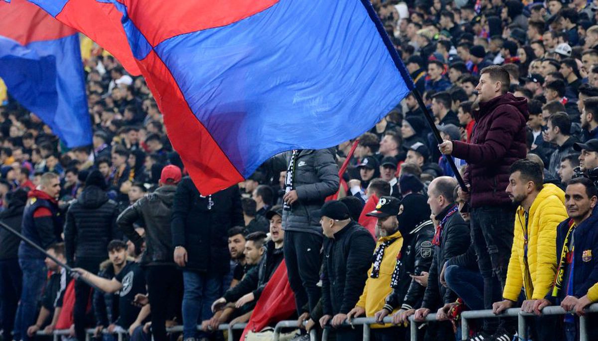 FCSB // Fanii celor de la FCSB au răbufnit: „Treziți-vă, «vedetelor»! Vă luați banii degeaba. Păcăliți fotbalul!”