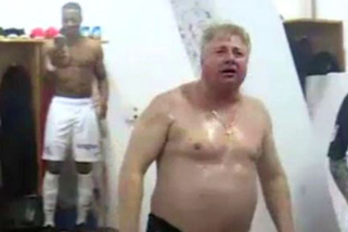 GAZ METAN - DINAMO 1-0 // GALERIE FOTO Imagini SENZAȚIONALE din vestiarul medieșenilor: Ioan Mărginean s-a dezbrăcat și a făcut spectacol alături de jucători