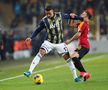 FENERBAHCE - GALATASARAY 1-3 // VIDEO + FOTO Florin Andone, pe bancă într-un derby infernal: bătăi în tribune, jucători loviți și o victorie ISTORICĂ