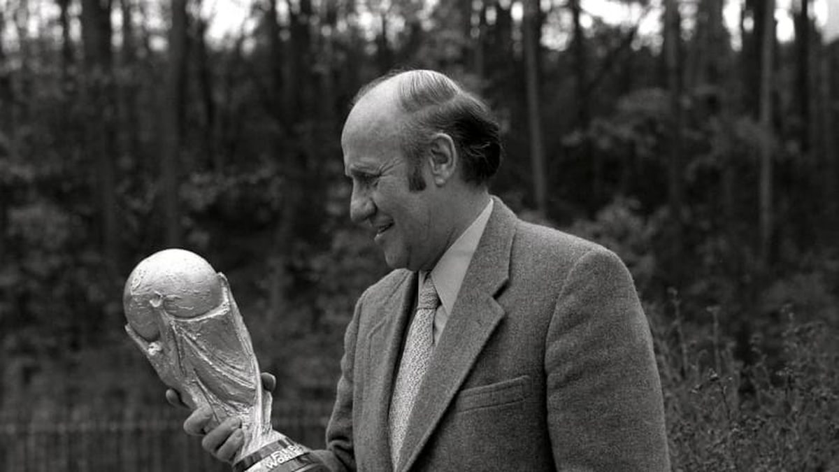 RETRO GSP: 25 de ani de când ne-a părăsit „Lunganul”. A fost campion mondial și european, dar avem palmares egal cu el