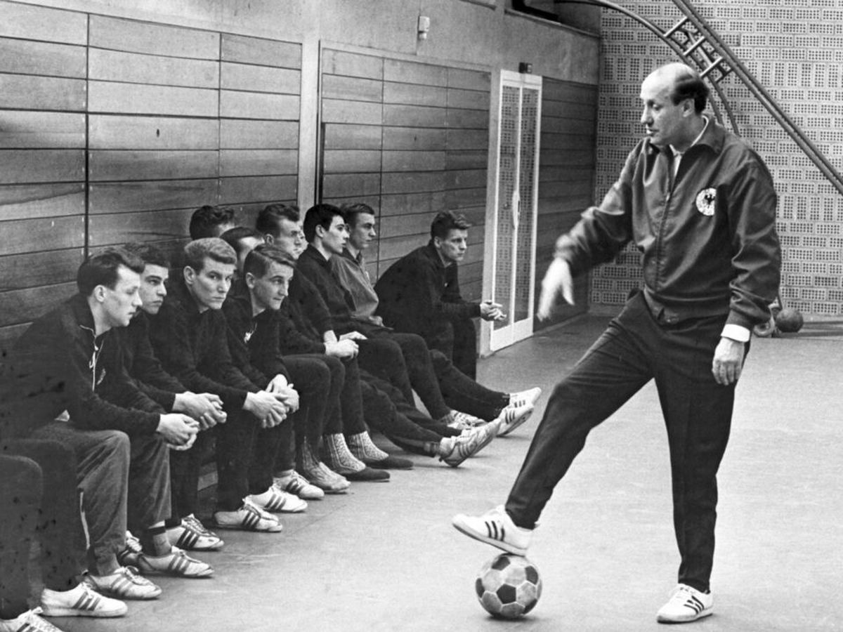 RETRO GSP: 25 de ani de când ne-a părăsit „Lunganul”. A fost campion mondial și european, dar avem palmares egal cu el