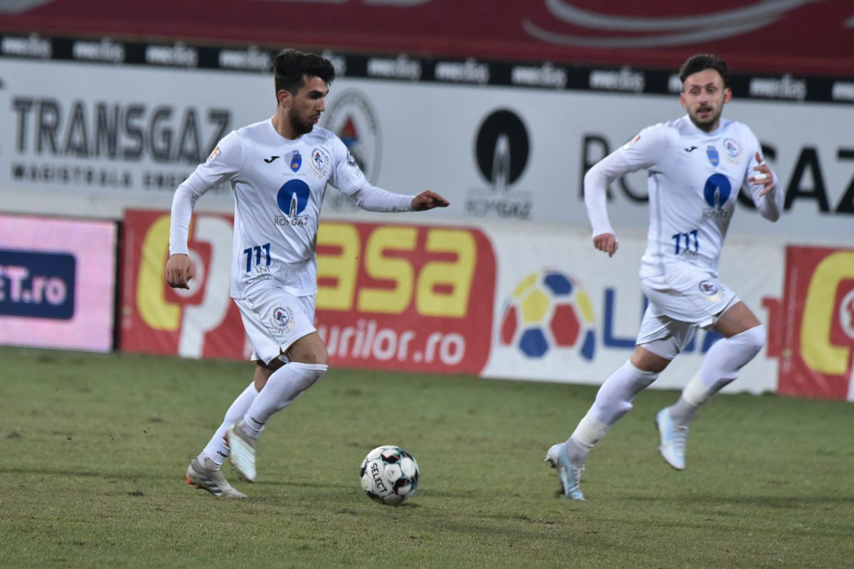 Acuzaţii de blat după Gaz Metan - CFR 0-1: „Daţi-mi voie să mă gândesc la orice!” » Cifrele alimentează suspicinile: trupa lui Teja a fost surprinzător de „cuminte” spre deosebire de alte jocuri