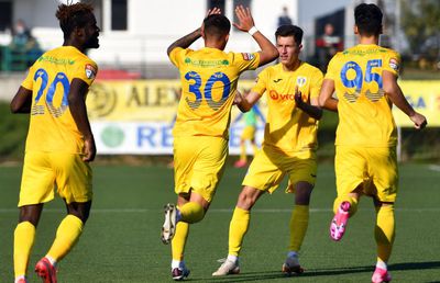 Incident șocant cu un jucător de la Petrolul Ploiești: atacat și bătut în plină stradă!