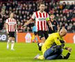 Pedeapsă aspră pentru fanul care l-a atacat pe portarul Sevillei, la meciul cu PSV, din Europa League » Interzis pe stadion timp de 40 de ani