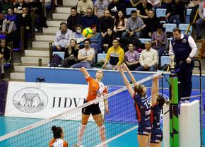 Șanse de semifinale pentru ambele echipe din România în Cupa CEV