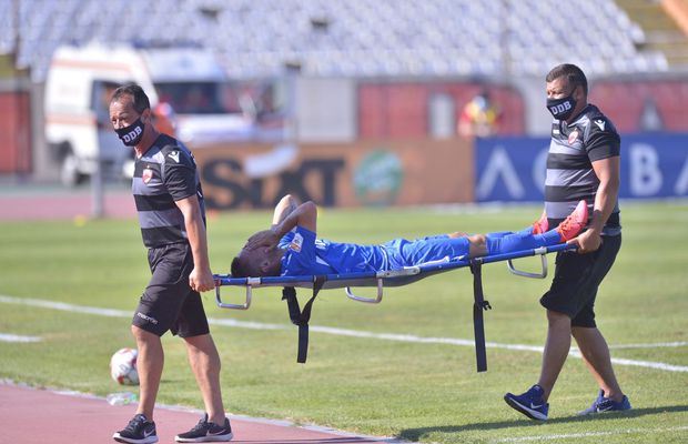 Râsu'-plânsu' la Dinamo » Clubul a închiriat „Arcul de Triumf”, dar face casting pentru brancardieri: „Avem doritori?”