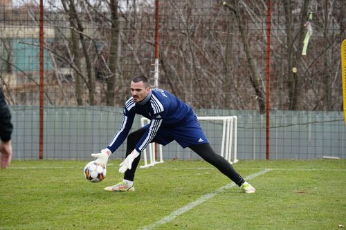FC Botoșani l-a transferat pe portarul bosniac Luka Kukic (27 de ani), cu două zile înaintea duelului cu FCSB din Superligă.