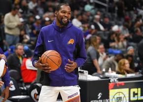 Reacția lui Kevin Durant, după ce doi fani ai adversarei l-au jignit