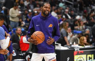 Reacția lui Kevin Durant, după ce doi fani ai adversarei l-au jignit