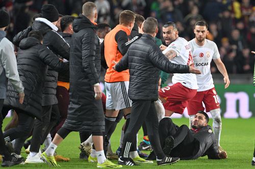 Incidente la Galatasaray și Sparta Praga (foto: Imago)