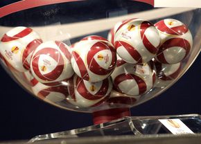 Azi are loc tragerea la sorți a optimilor Europa League » Cum arată urnele și un posibil duel-șoc