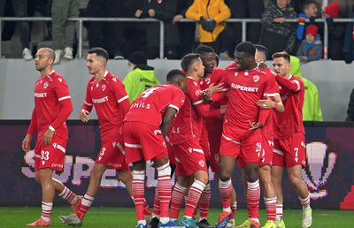 Dinamoviștii s-au întâlnit cu fostul golgheter înainte de derby-ul cu FCSB: „I-a mișcat mesajul meu”