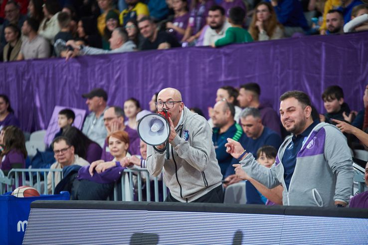 Eveniment inedit la Pitești Arena! Duel între fani și jucători/Foto: FC Argeș Basketball