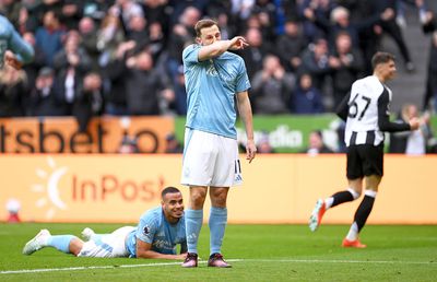 Desfășurare uluitoare în Premier League: revelația a fost aproape să revină după 1-4 la pauză!