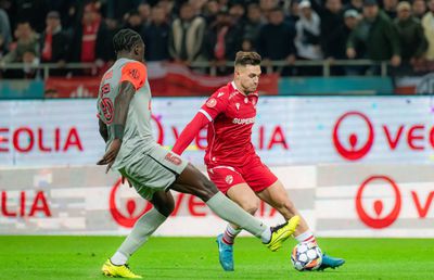 Dennis Politic, avertizat chiar înainte de FCSB - Dinamo: „E o problemă la el, îi poate afecta cariera”